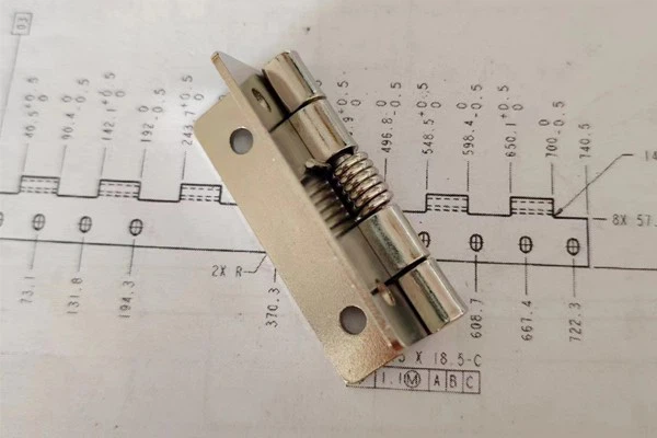 High-quality Zinc Alloy Metal Spring Hinges, Beautifully Shaped, Commonly Used in Toy Box Covers